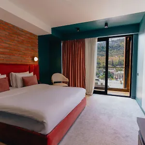 About Sololaki Tbilisi